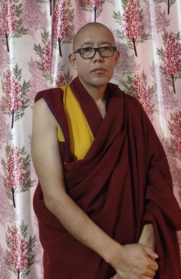 བཅའ་ཁྲིམས་བསྲུང་སྐྱོབ། ཆིག་སྒྲིལ་གོང་སྤེལ། བདེན་པ་དག་སྐྱེལ། img 8414